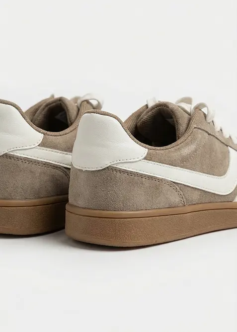Sneakers au look r&eacute;tro, bonprix