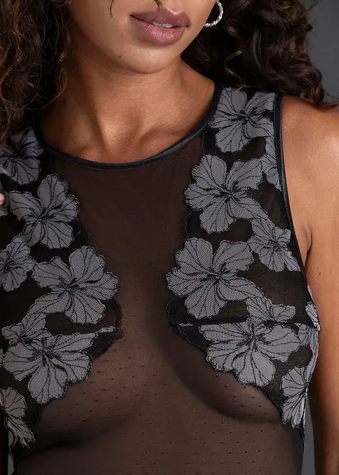 Body-string avec une jolie broderie, bonprix
