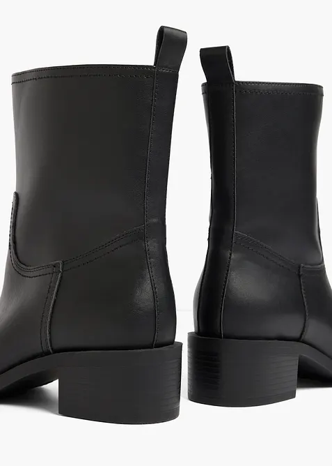 Boots &agrave; talon carr&eacute;, bonprix