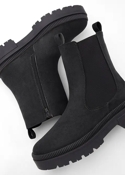 Chelsea-Boots mit Profilsohle, bonprix