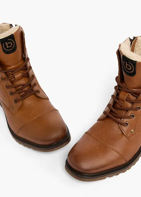 Gef&uuml;tterte Bugatti Schn&uuml;rboots, Bugatti