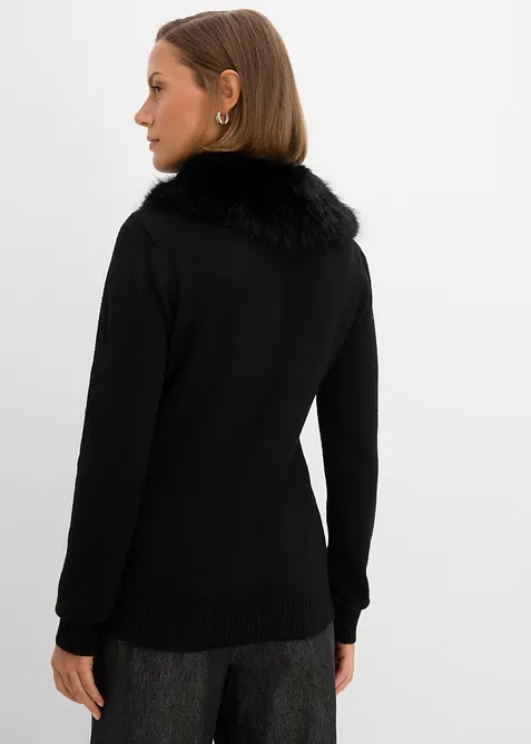 Taillierte Strickjacke mit Kunstfellkragen, bonprix