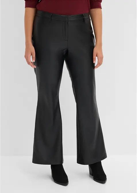 Lederimitat-Hose mit ausgestelltem Bein, bonprix