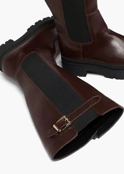 Gef&uuml;tterter Plateau-Stiefel mit Stretch-Einsatz, bonprix