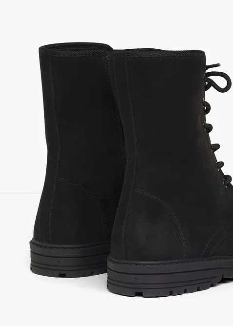 Boots lac&eacute;es &agrave; semelle crant&eacute;e, bonprix