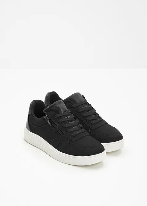 Sneaker mit gepolsterter Innensohle, bonprix