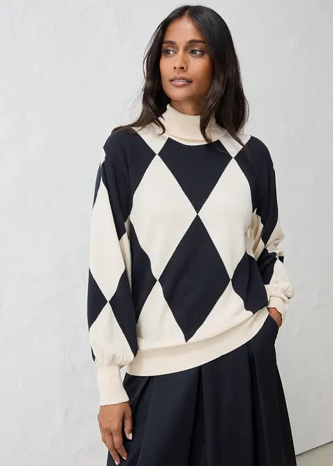 Pull col roul&eacute; en fine maille, bonprix