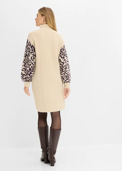 Oversized Strickkleid mit Leomuster, bonprix