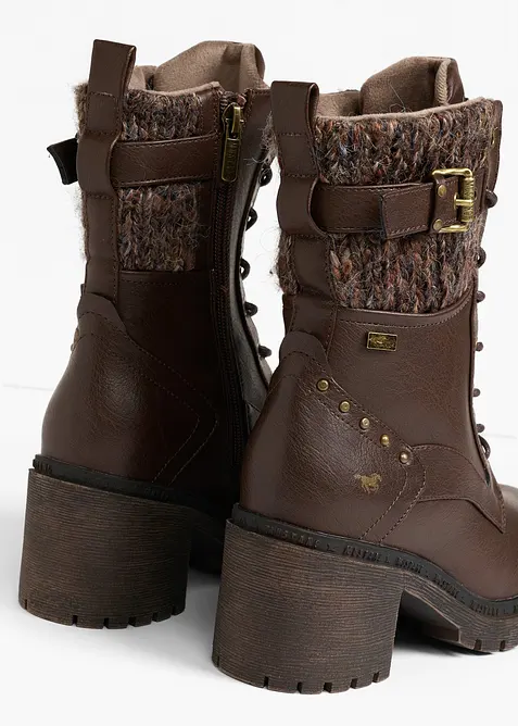 Boots lac&eacute;es Mustang, Mustang