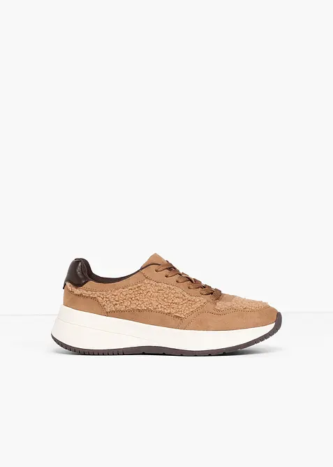 Sneakers chunky avec d&eacute;tails sherpa, bonprix