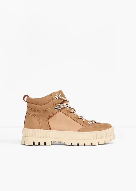 Boots lac&eacute;es &agrave; semelle crant&eacute;e, bonprix