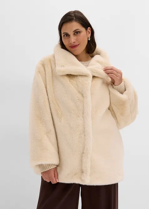 Fellimitat-Jacke mit hohem Kragen, bonprix