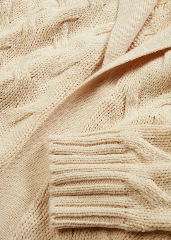 Langer Strickmantel aus Zopfstrick, bonprix
