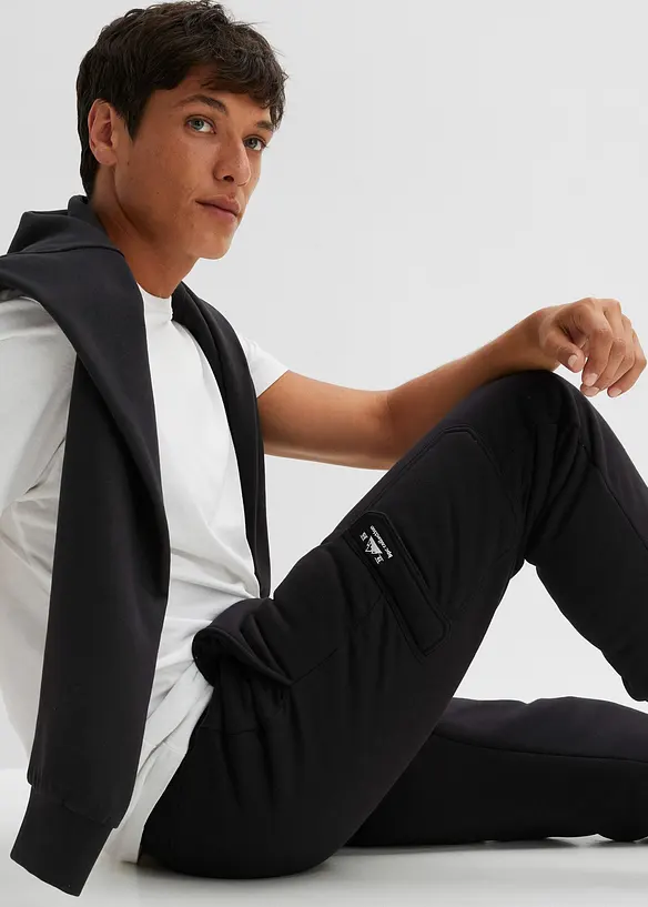 Pantalon de jogging thermo avec poches cargo et doublure peluche, bonprix