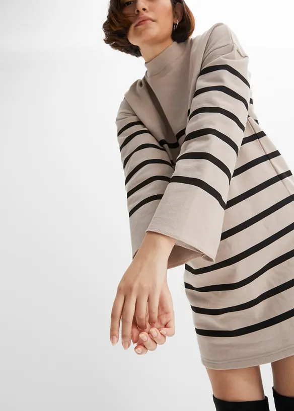 Robe en molleton à manches évasées, bonprix