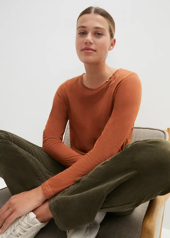 Langarmshirt mit Zierknöpfen, bonprix