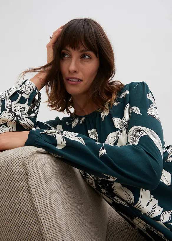 Schwingendes Kleid aus Viskose, bonprix