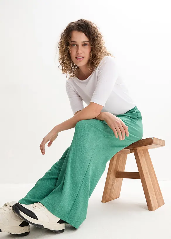 Pantalon large en jersey texturé, taille haute, bonprix