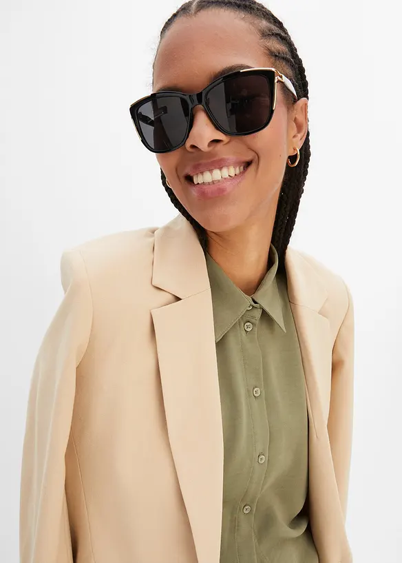 Kurzarmbluse mit recyceltem Polyester, bonprix