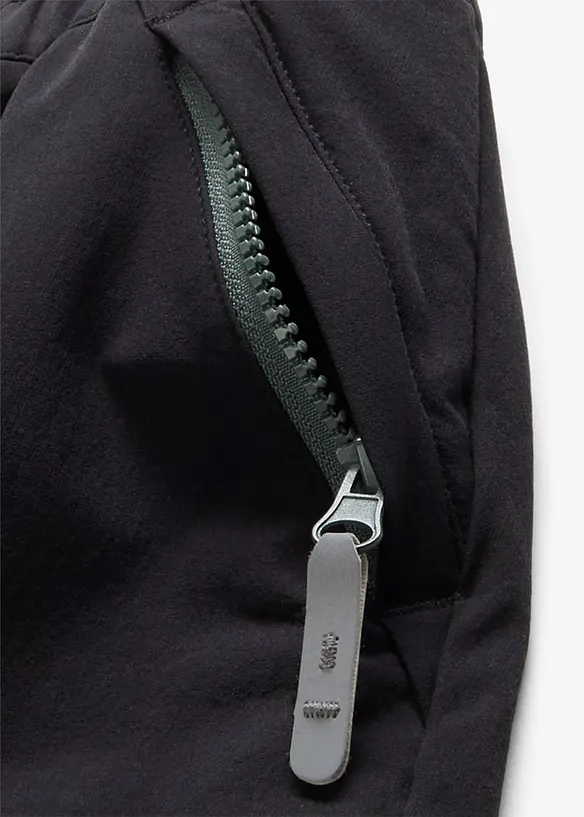 Pantalon softshell et extensible, imperméable, bonprix