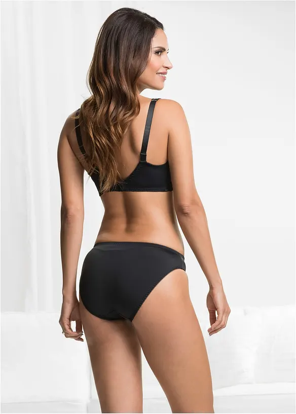 Spitzenverzierter Slip, bonprix