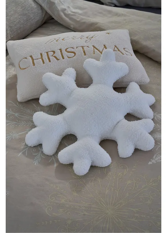 Coussin déco flocon de neige douillet, bonprix