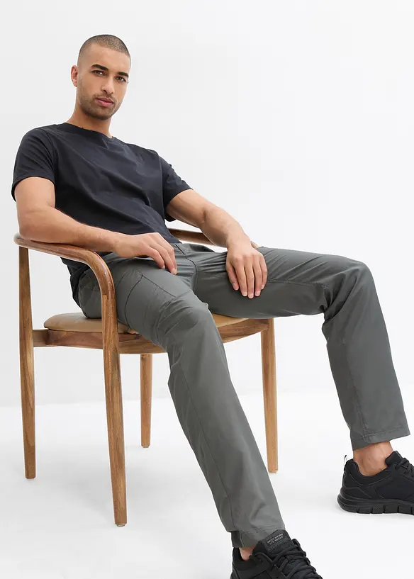 Jogger cargo ultra-léger avec traitement Bionic déperlant, bonprix