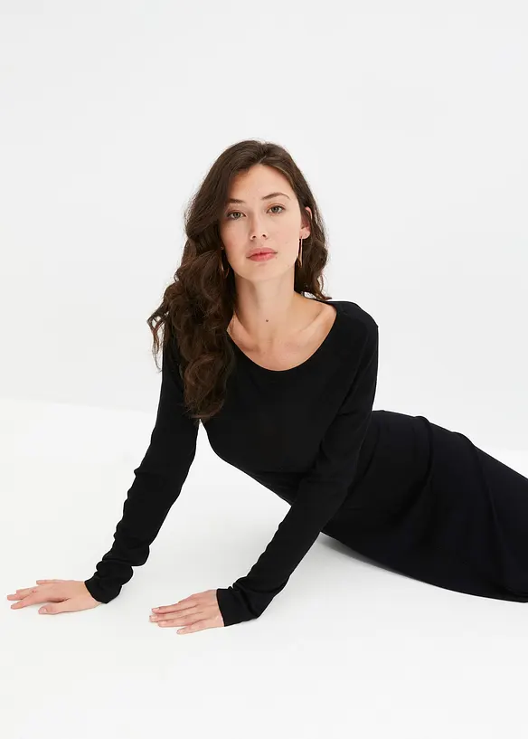 Maxi-Strickkleid aus Viskose-Mix, bonprix