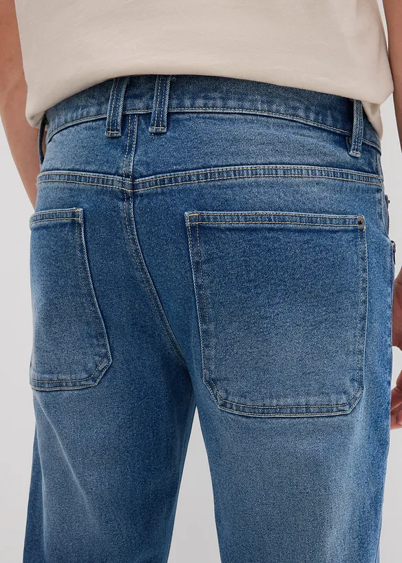 Jean extensible loose, en denim épais, coupe fuselée, bonprix