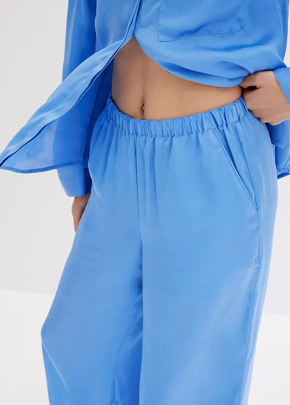 Pyjama oversize tissé en satin, bonprix