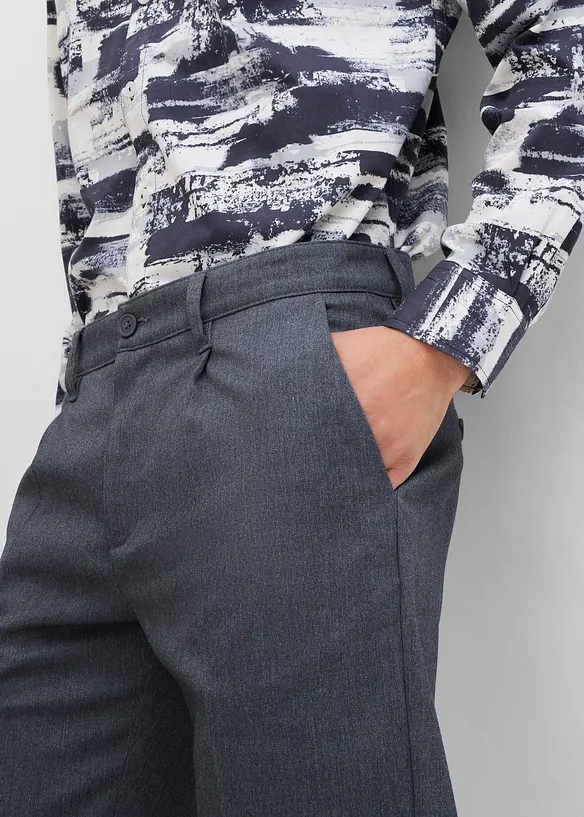 Chino-Bermuda mit Bügelfalte, Relaxed Fit, bonprix