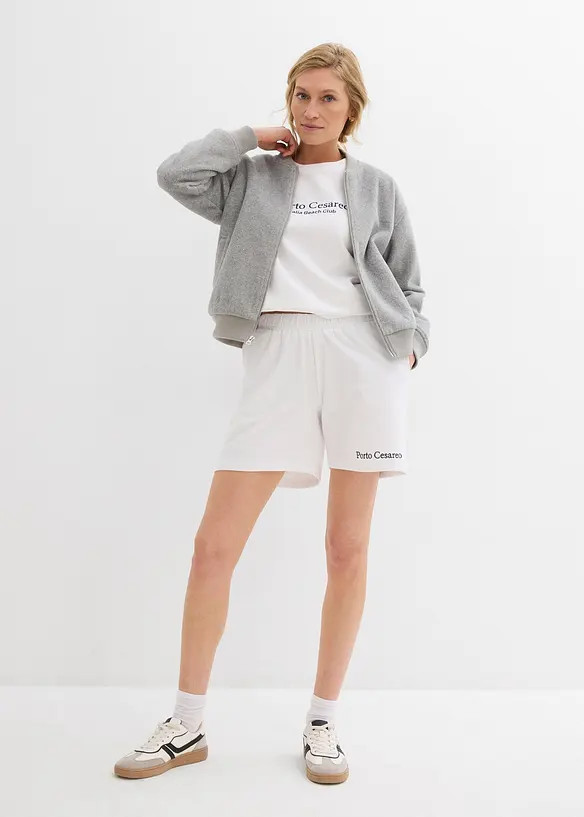 Short en molleton avec broderie, bonprix