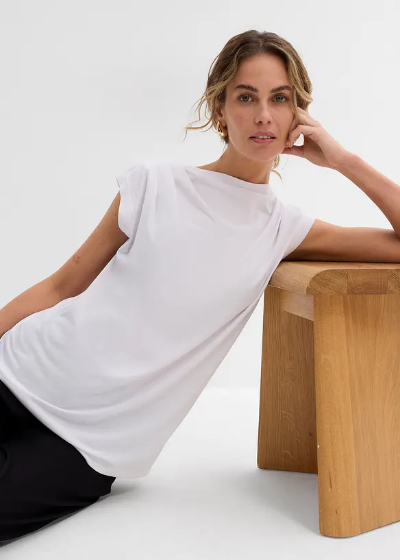 T-shirt col bénitier contenant de la viscose, bonprix
