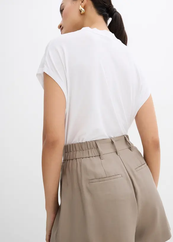 Shorts aus feiner Viskose, bonprix