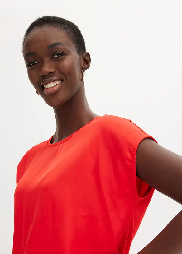 T-shirt avec empiècement en satin, bonprix