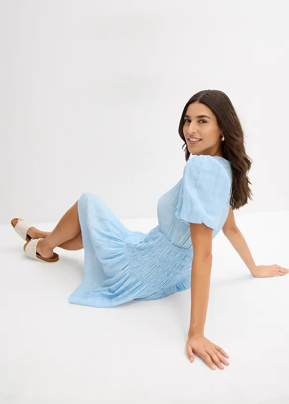Robe courte smockée, bonprix