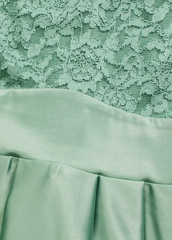 Robe courte devant, longue derrière en satin brillant avec dentelle, bonprix