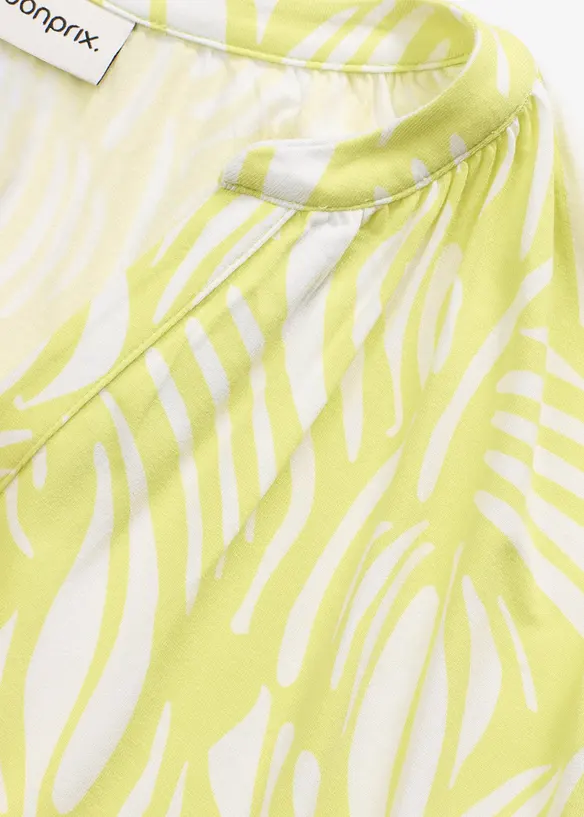 T-shirt col tunisien en viscose mélangée, bonprix