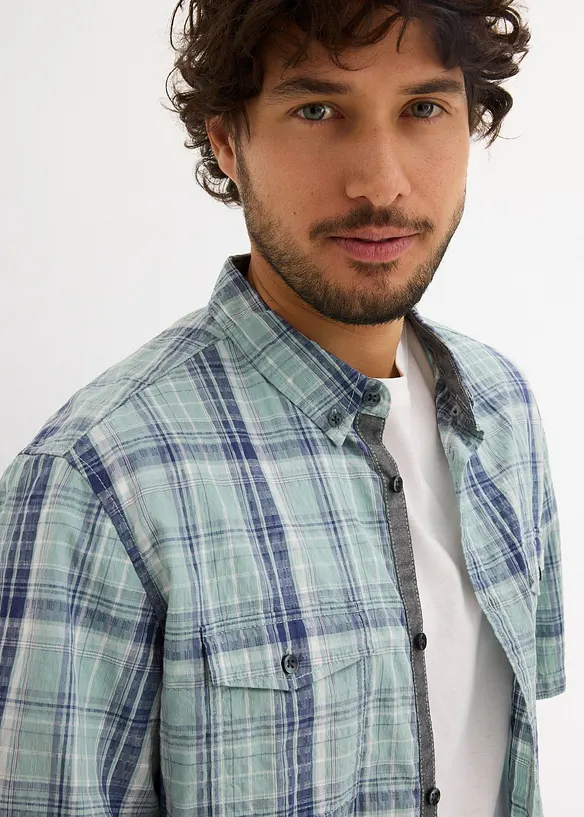 Chemise manches courtes en seersucker 100% coton, bonprix