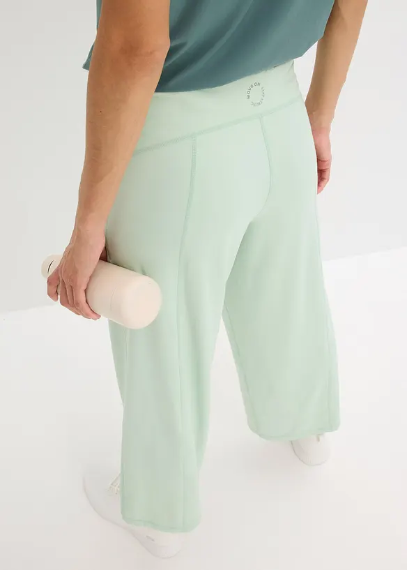 Pantalon de sport longueur mollet et jambes larges, bonprix