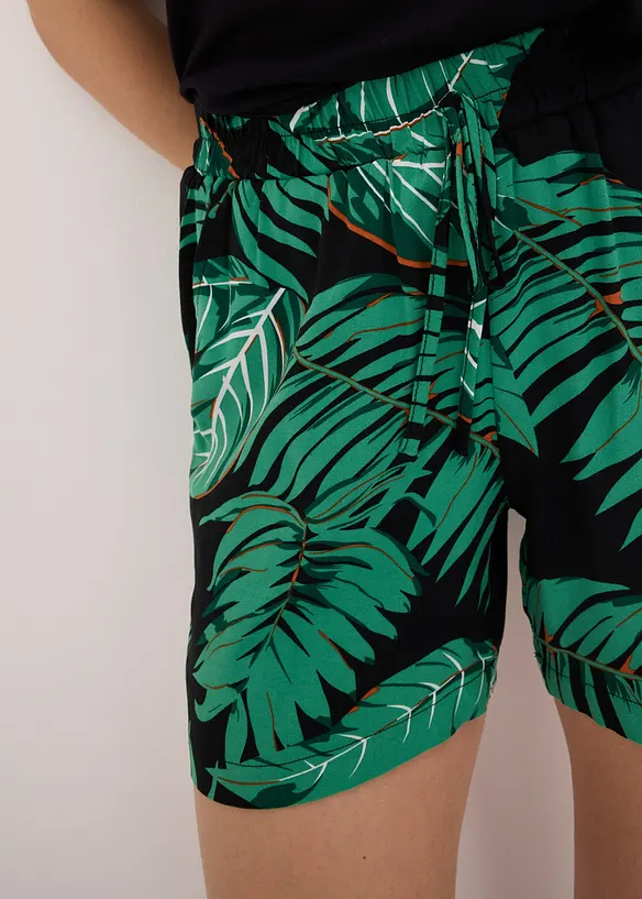 bedruckte Shorts aus fließender Viskose, bonprix