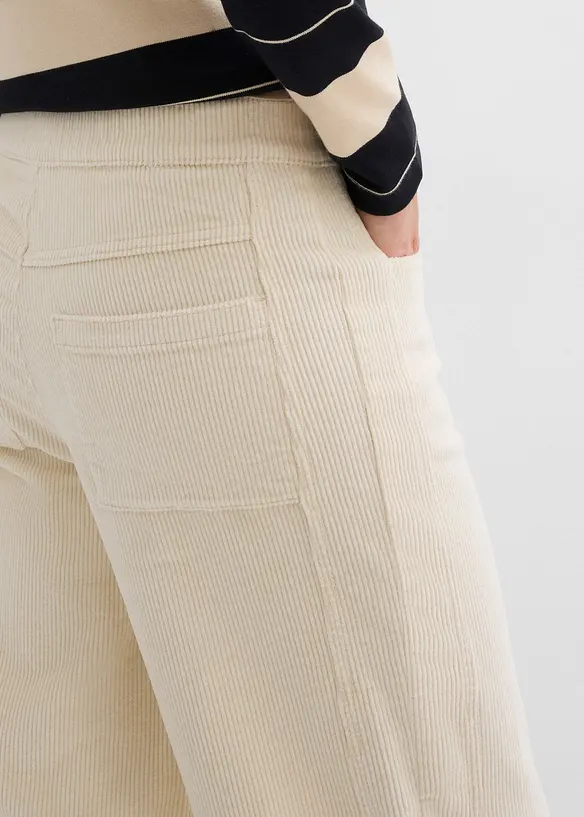 Cordhose in Barellform, bonprix