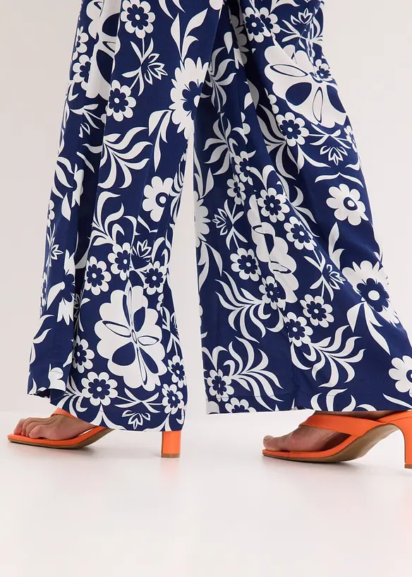 Marlenehose aus fließender Viskose, bonprix