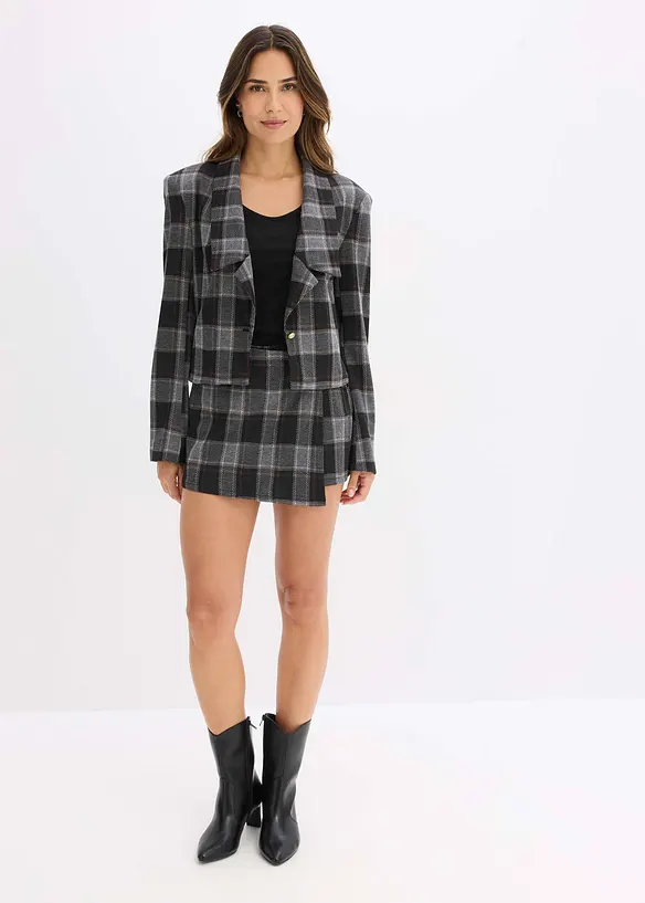 Kurzer Skort mit Schmuck-Knopf, bonprix
