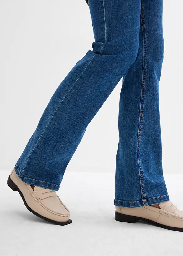 Umstandsjeans mit Bio-Baumwolle, leicht ausgestelltes Bein, bonprix