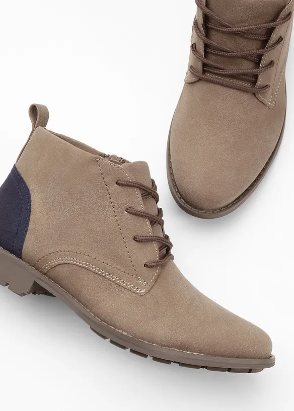 Boots lacées, bonprix