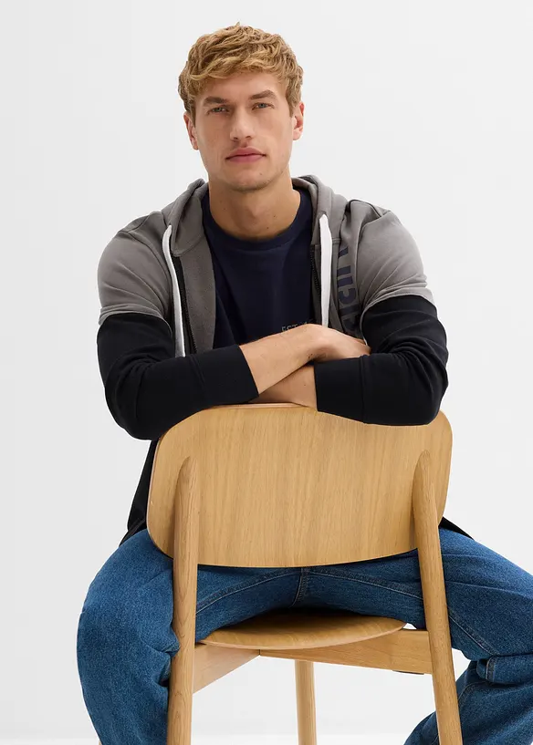 Kapuzen-Sweatjacke aus reiner Bio-Baumwolle, bonprix