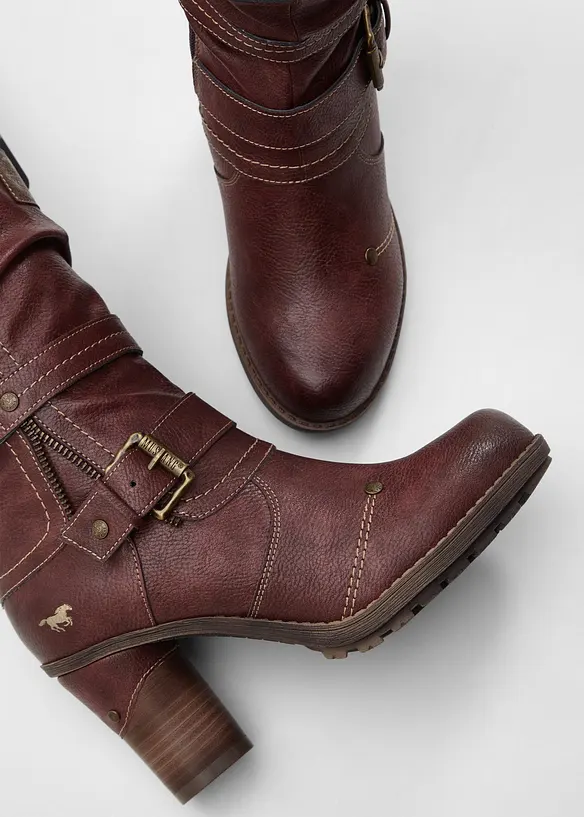 Bottes Mustang, Mustang