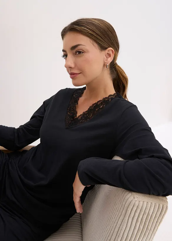 Pyjama mit zarter Spitze, bonprix
