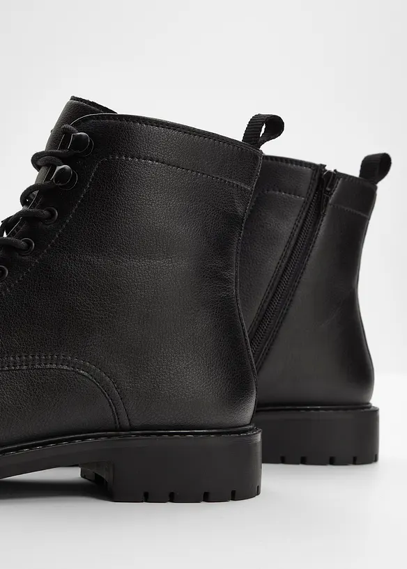 Boots lacées, bonprix